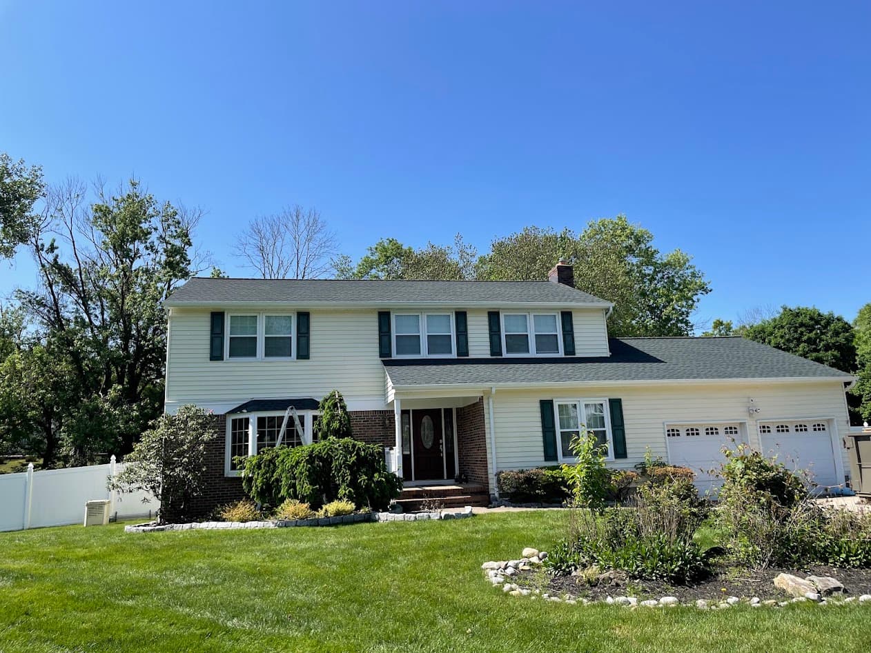 Professional roofing in Tinton Falls